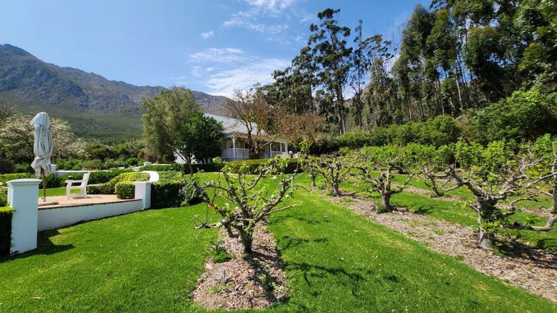 12 Bedroom Property for Sale in Franschhoek Western Cape